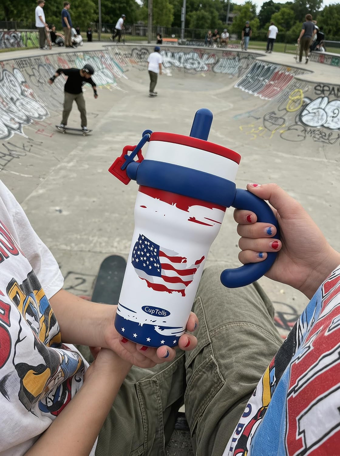 32Oz Insulated Tumbler with Handle & Straw - American Flag