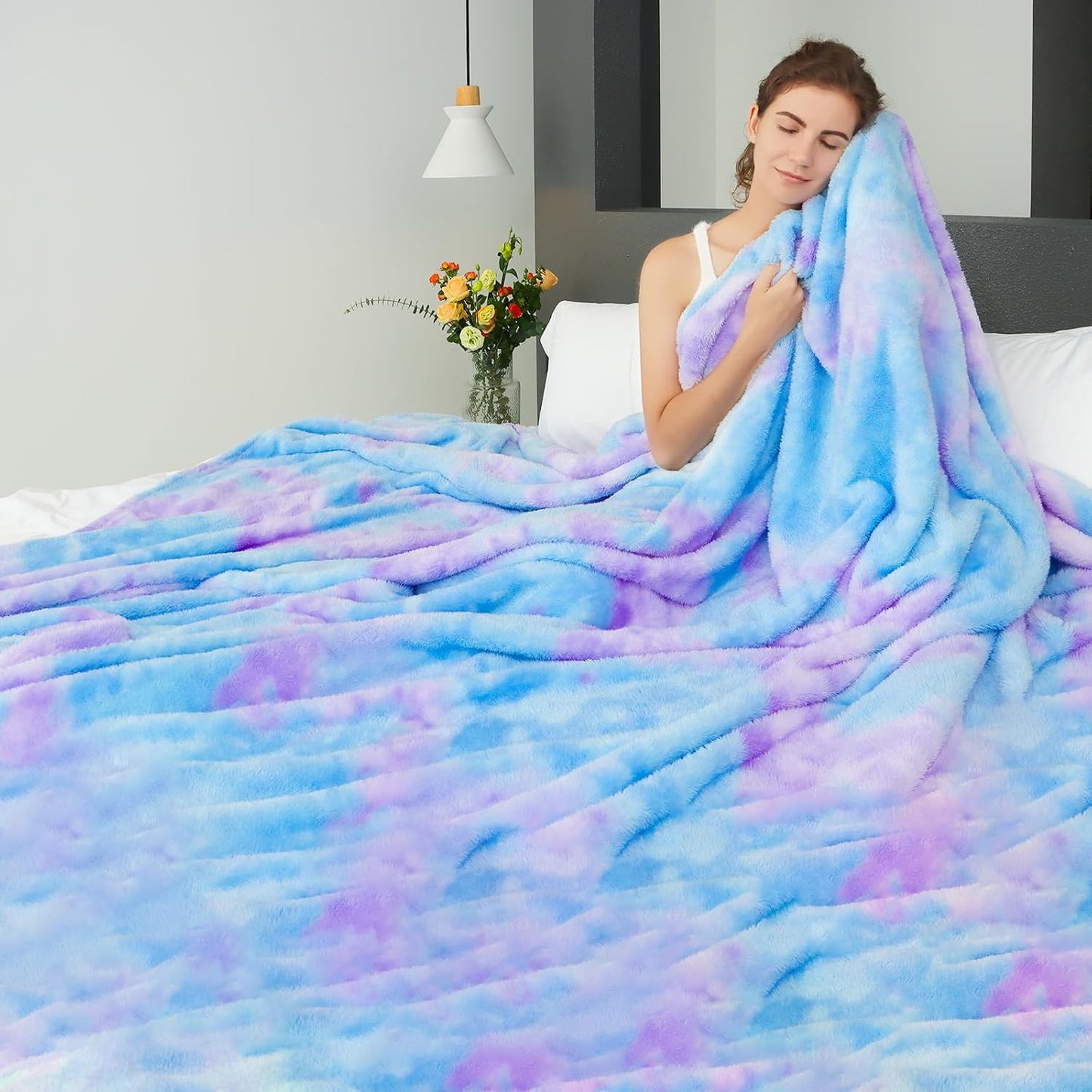 Fuzzy Fleece Throw Blanket - Warm & Lightweight